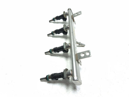 2014 Fiat 500l Fuel Rail W/ Injector OEM