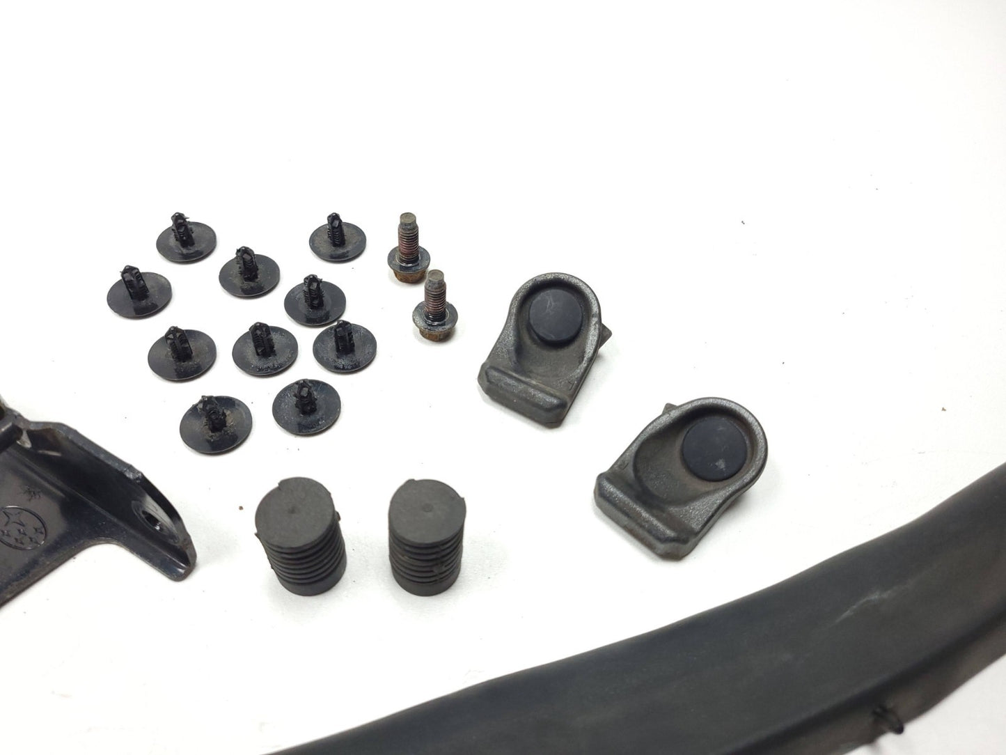 2012 Subaru Impreza Hood Lock Damper Seal Clips OEM ✅