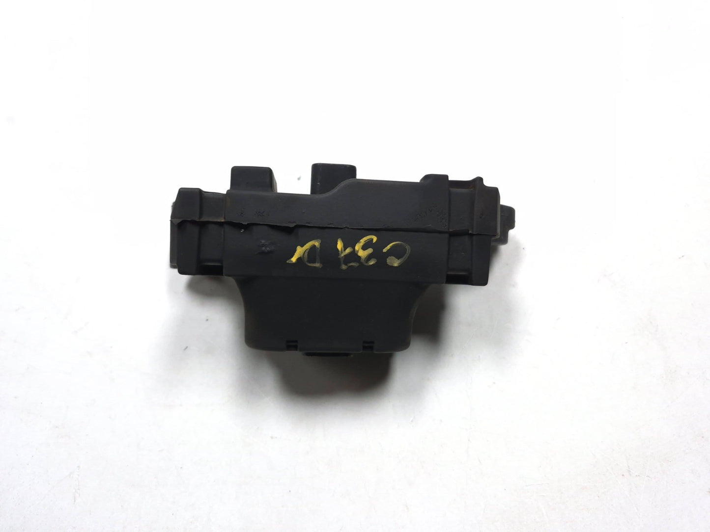 2011 Nissan Juke Transmission Mount OEM