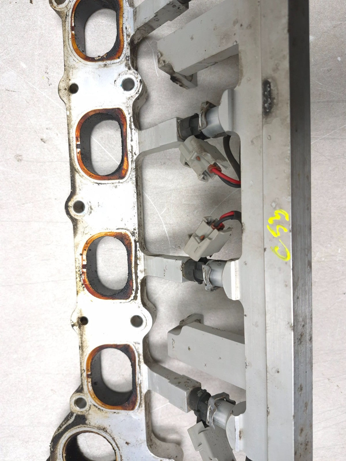 2013 Ford Transit Connect Fuel Rail With Injectors OEM