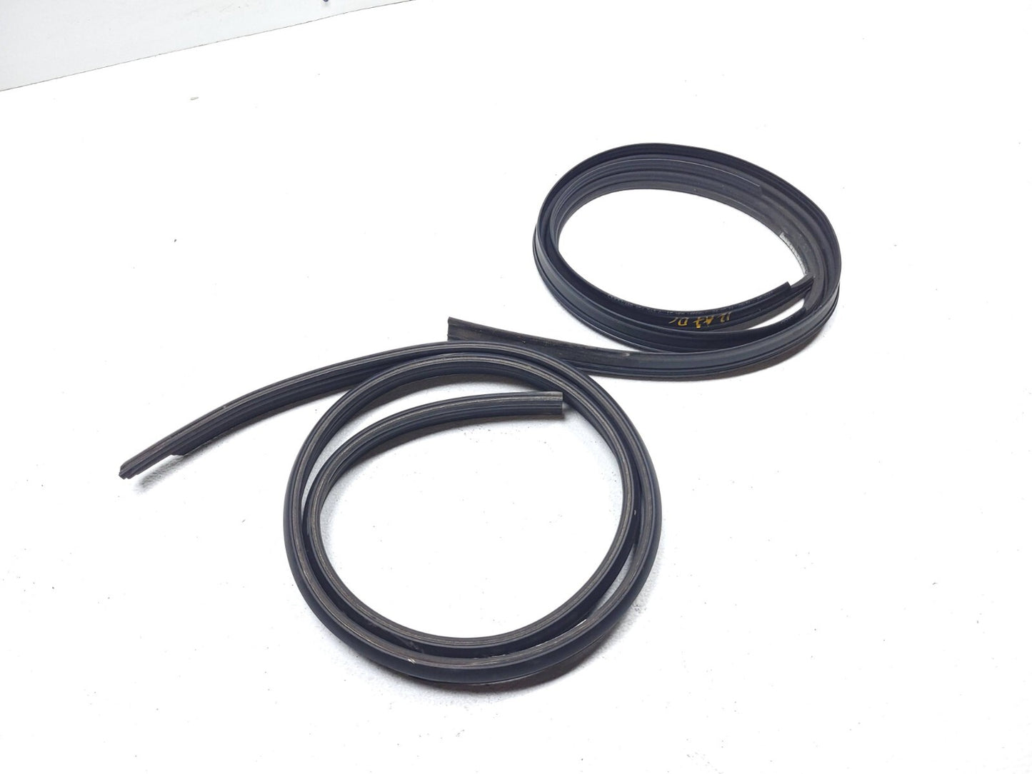 2012 Audi A7 Roof Frame Weatherstrip Seal Pair Left Right OEM