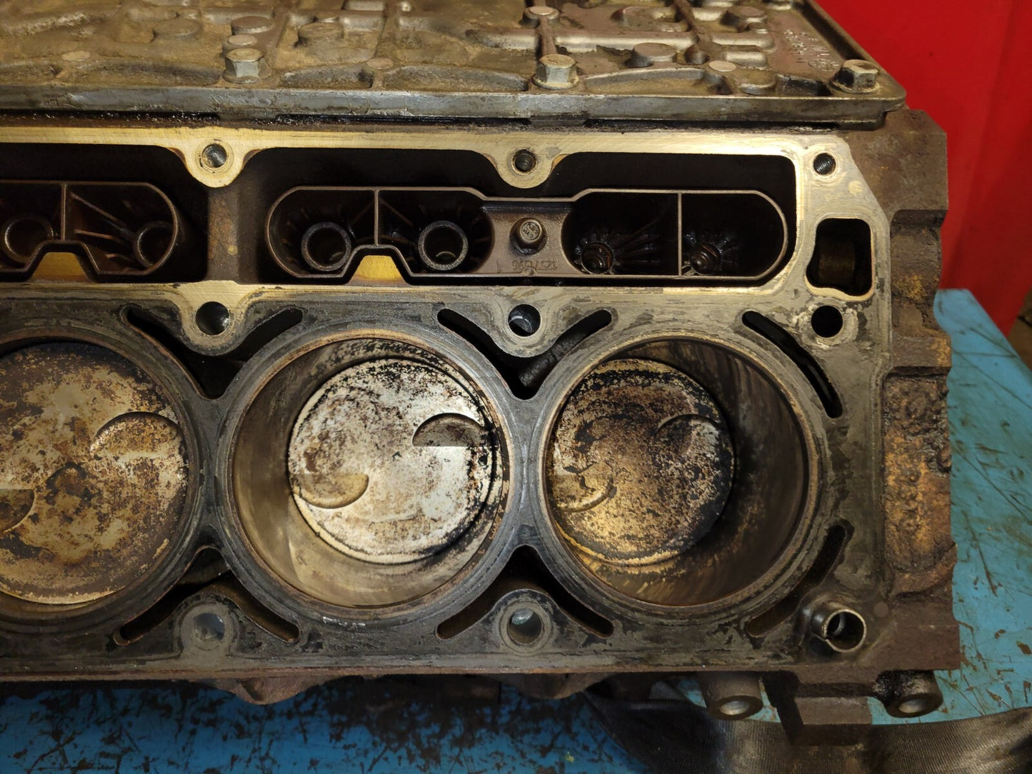 2013 Chevrolet Suburban Engine Cylinder Block 5.3l OEM