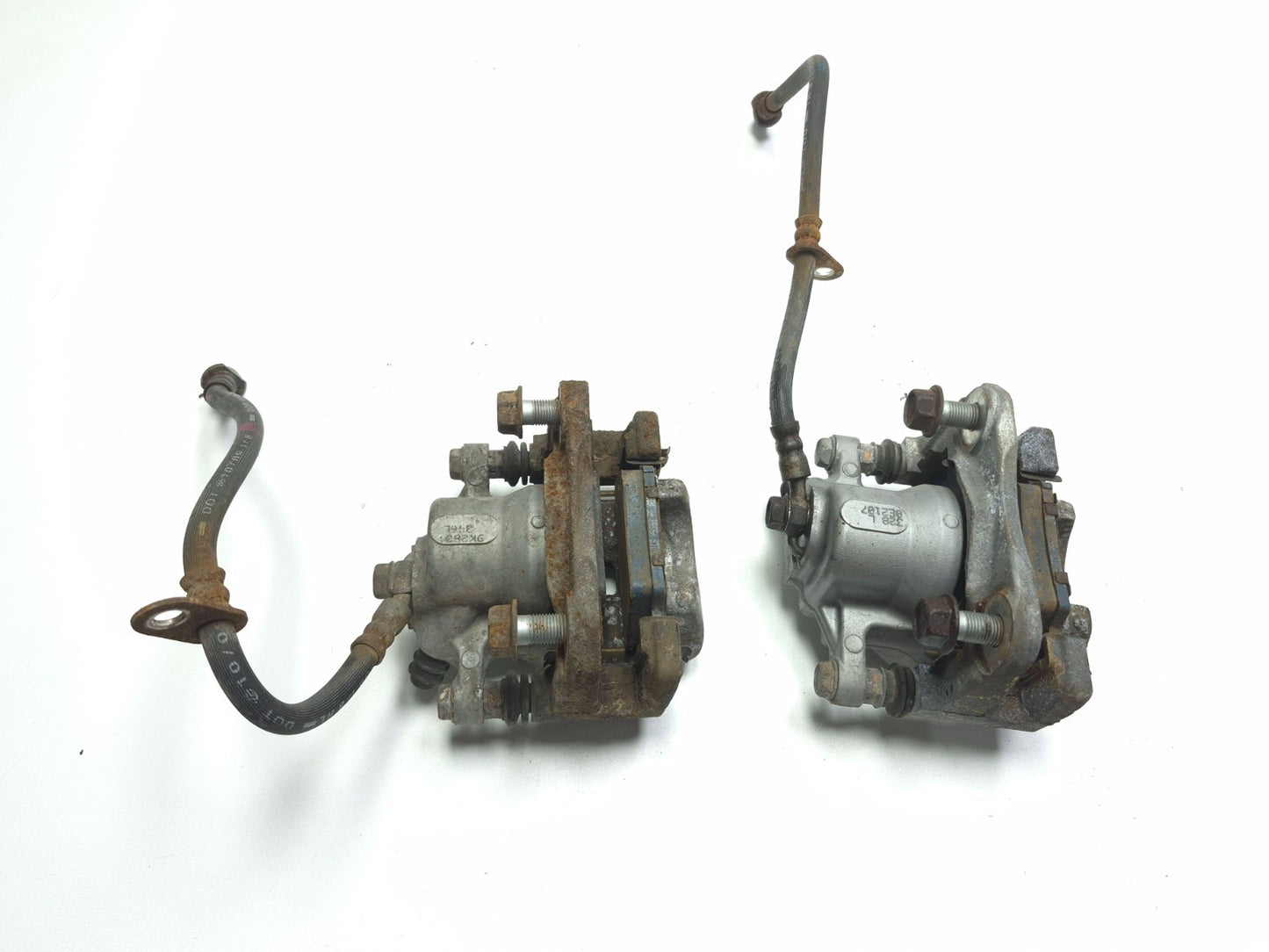 2010 Lexus Hs250h Rear Brake Caliper Left & Right OEM