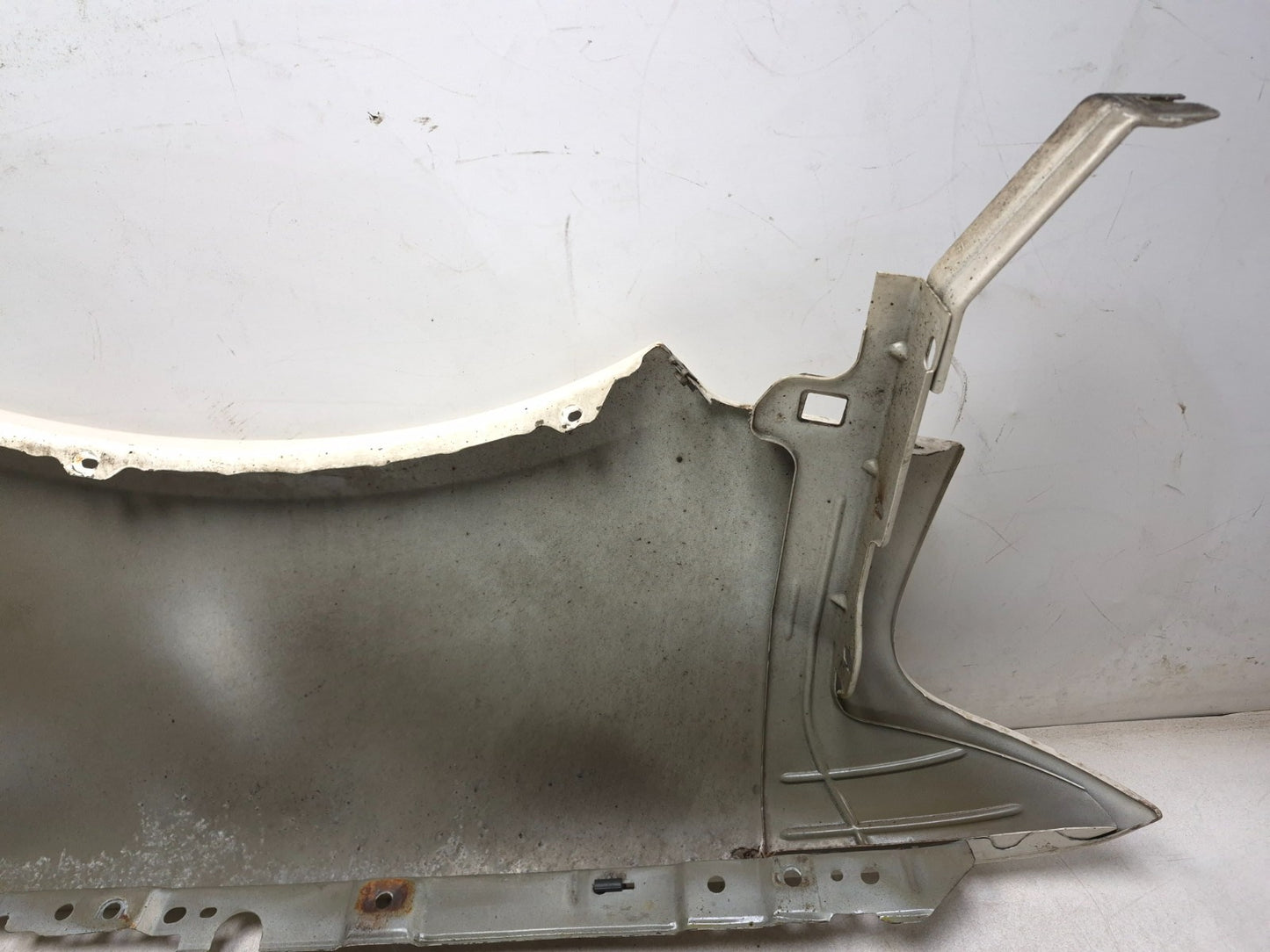 2008 Lincoln Navigator Front Fender Passenger Side Right OEM
