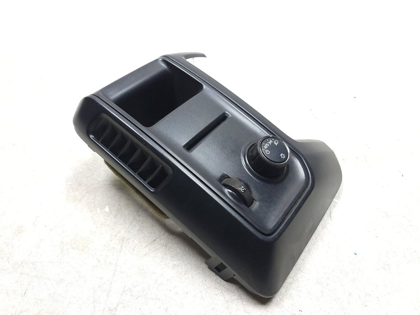 14-19 Chevrolet Silverado 1500 Headlight Control Switch W/ Trim Air Vent OEM