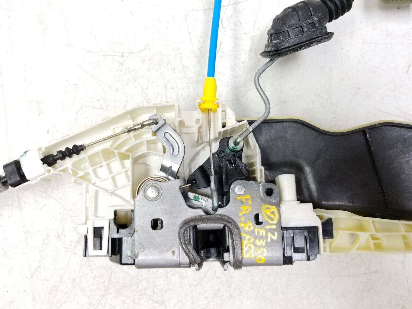 10-16 Mercedes W212 E350 E500 Door Lock Actuator Front Passenger Side Right OEM