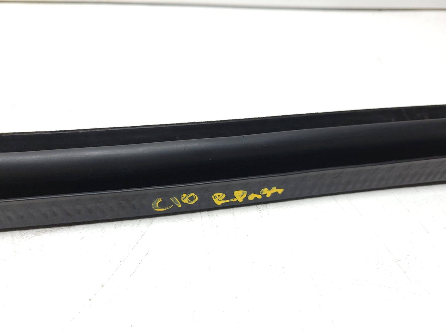 2010 - 2014 Chevrolet Suburban Door Window Inner Sealing Weather Strip OEM