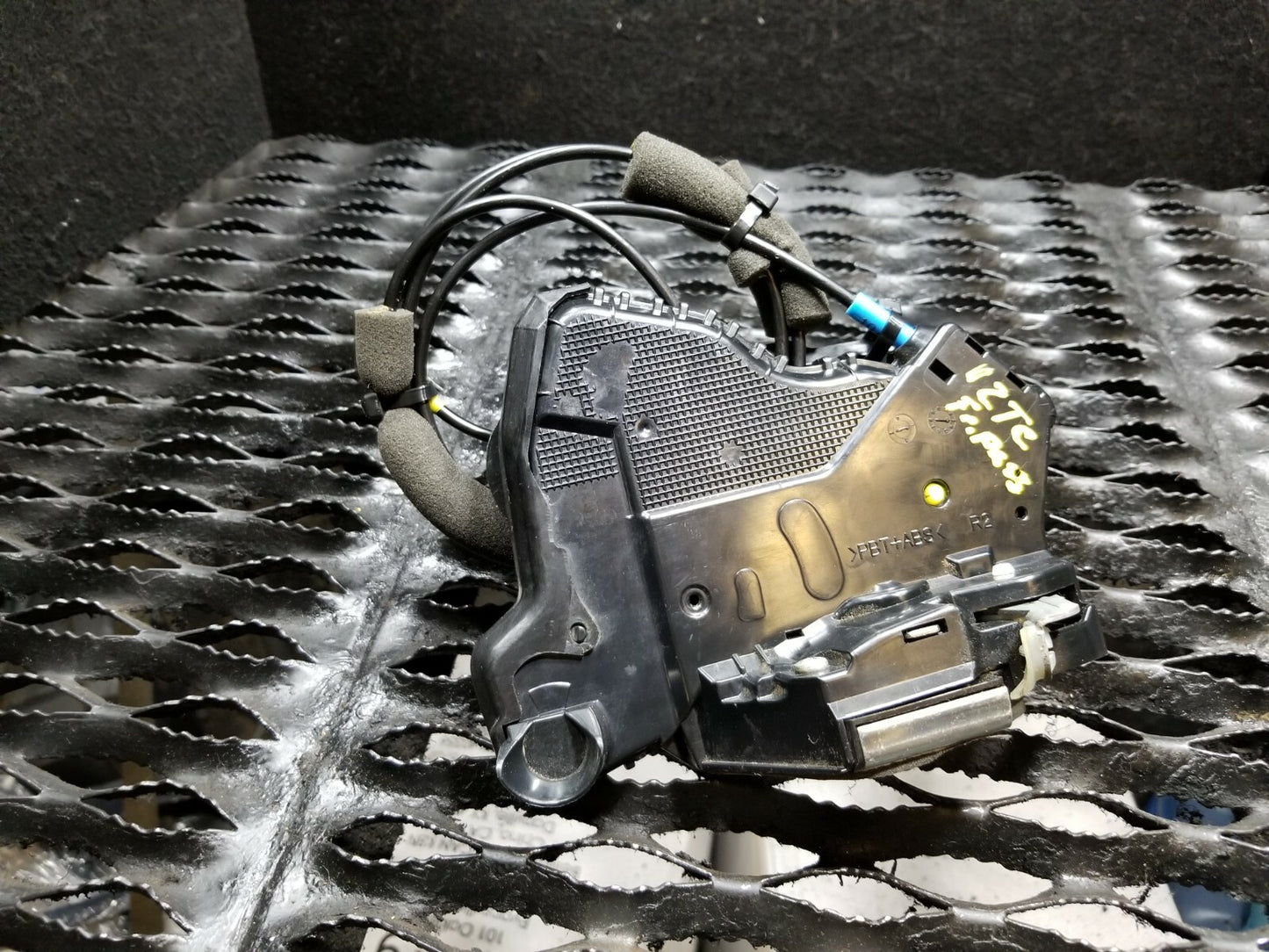 2012 Scion Tc Front Door Lock Latch Actuator W/ Inner Handle Passenger Side OEM