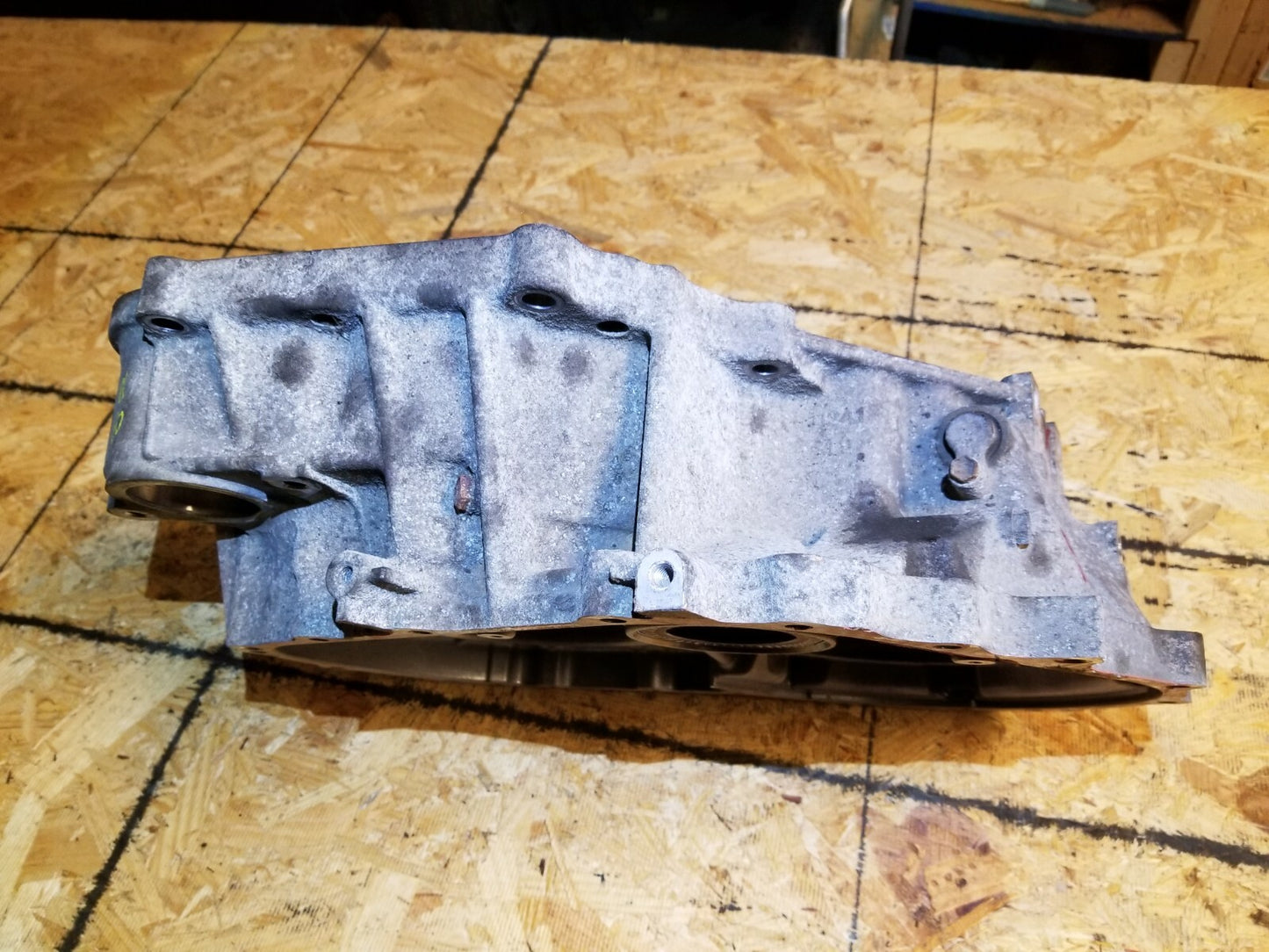 2009 Scion Xb 2.4l Automatic Transmission Housing OEM