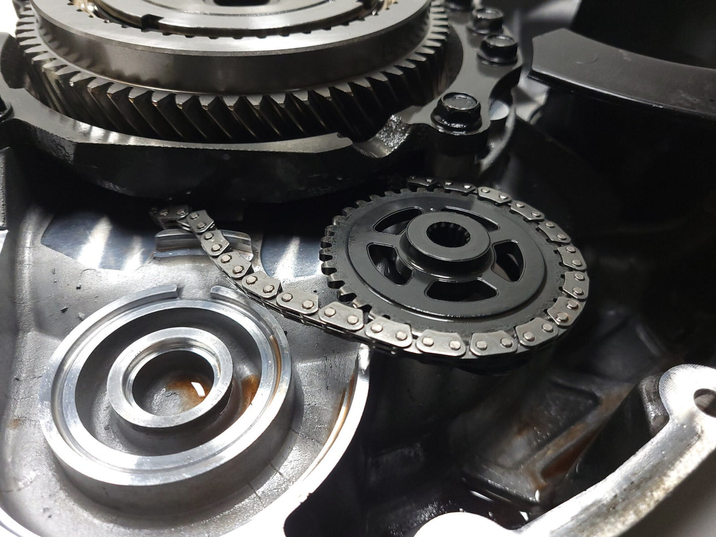 2010 - 2016 Cadillac SRX At Automatic Transmission Case Bell Housing & Cover OEM