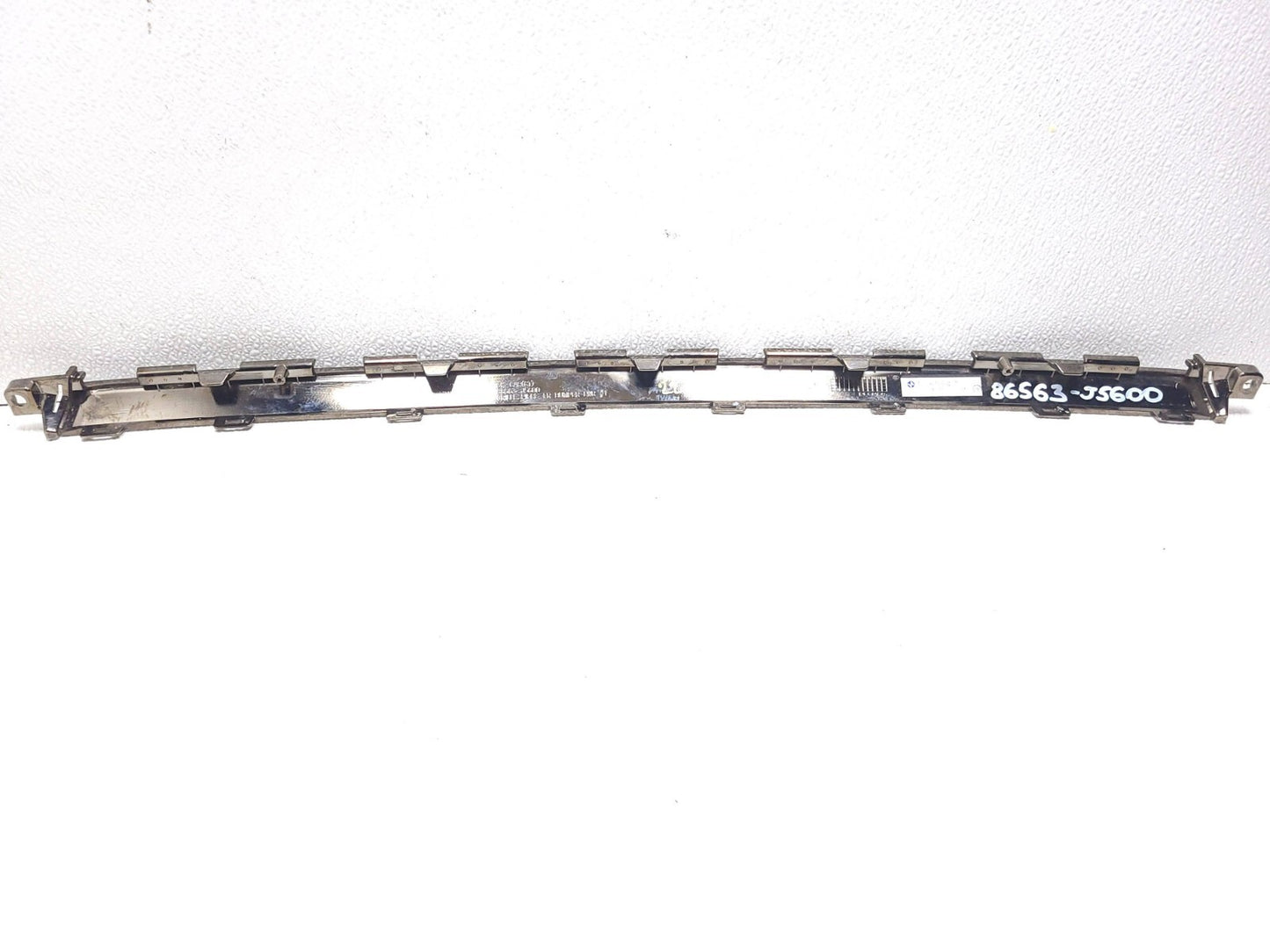 2022 Kia Stinger Grille Front Bumper Molding OEM