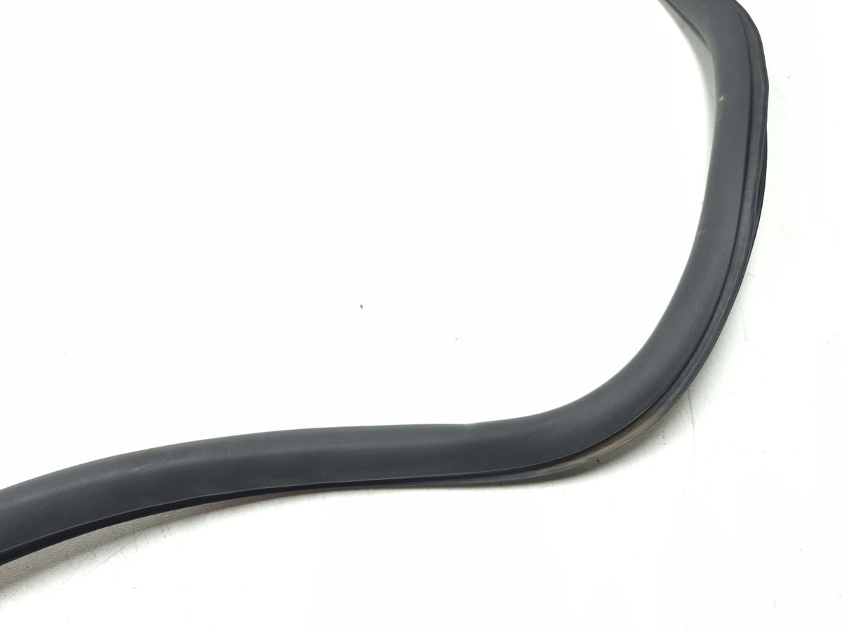 2015 Jeep Renegade Rear Door Weatherstrip Seal Body Passenger Side OEM
