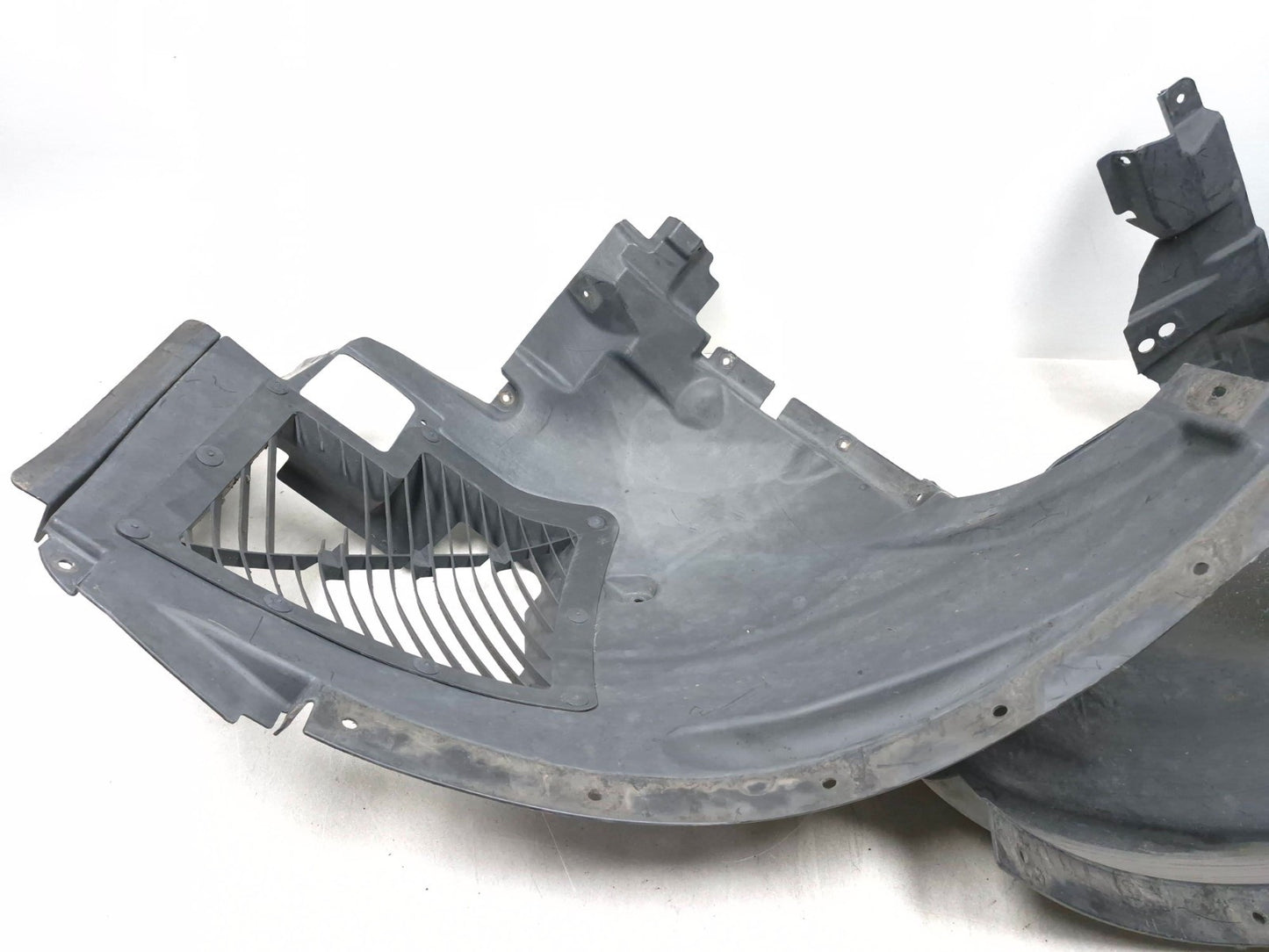 2008 BMW X6 Xdrive50i Front Left & Right Fender Liner 4 Pcs OEM
