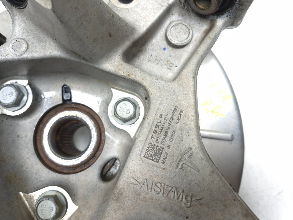 2018 Tesla Model 3 Rear Spindle Knuckle W/ Hub Driver Side 1044411-00-f OEM
