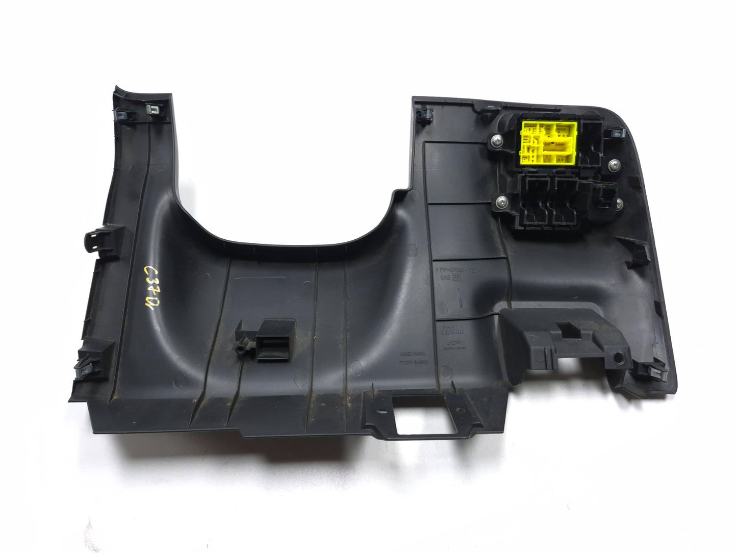 2011 Nissan Juke Dash Instrument Panel Switch Panel Trim 689621km0a OEM