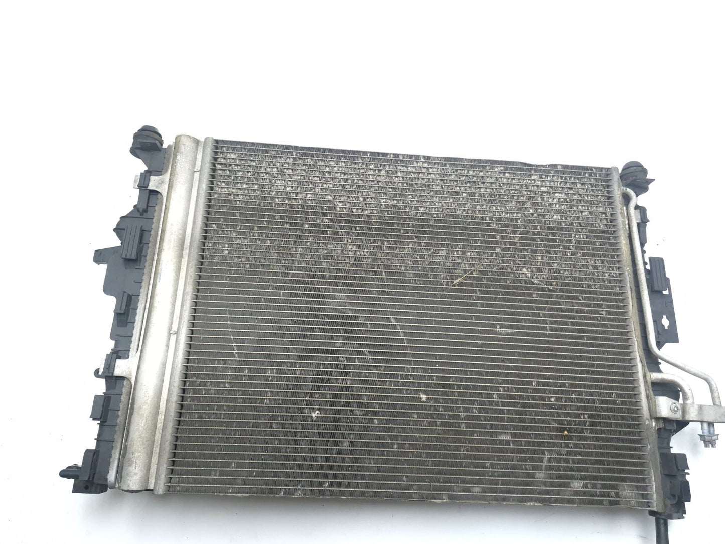 2016 Ford Transit Connect Coolant Radiator Condenser & Fan Shroud 2.5l OEM