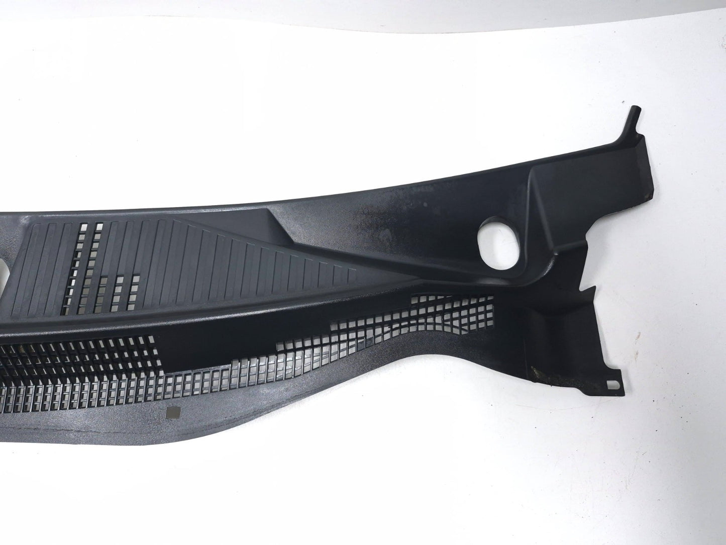 2010 Dodge Caliber Sxt Windshield Cowl Top Panel 05303815af OEM