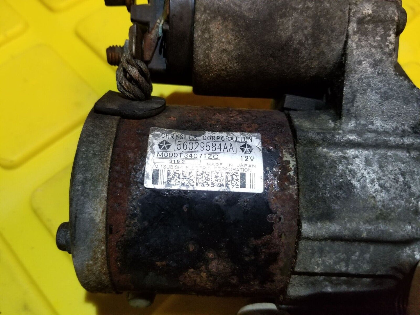 11-15 Chrysler 200 Starter Motor 56029584aa OEM
