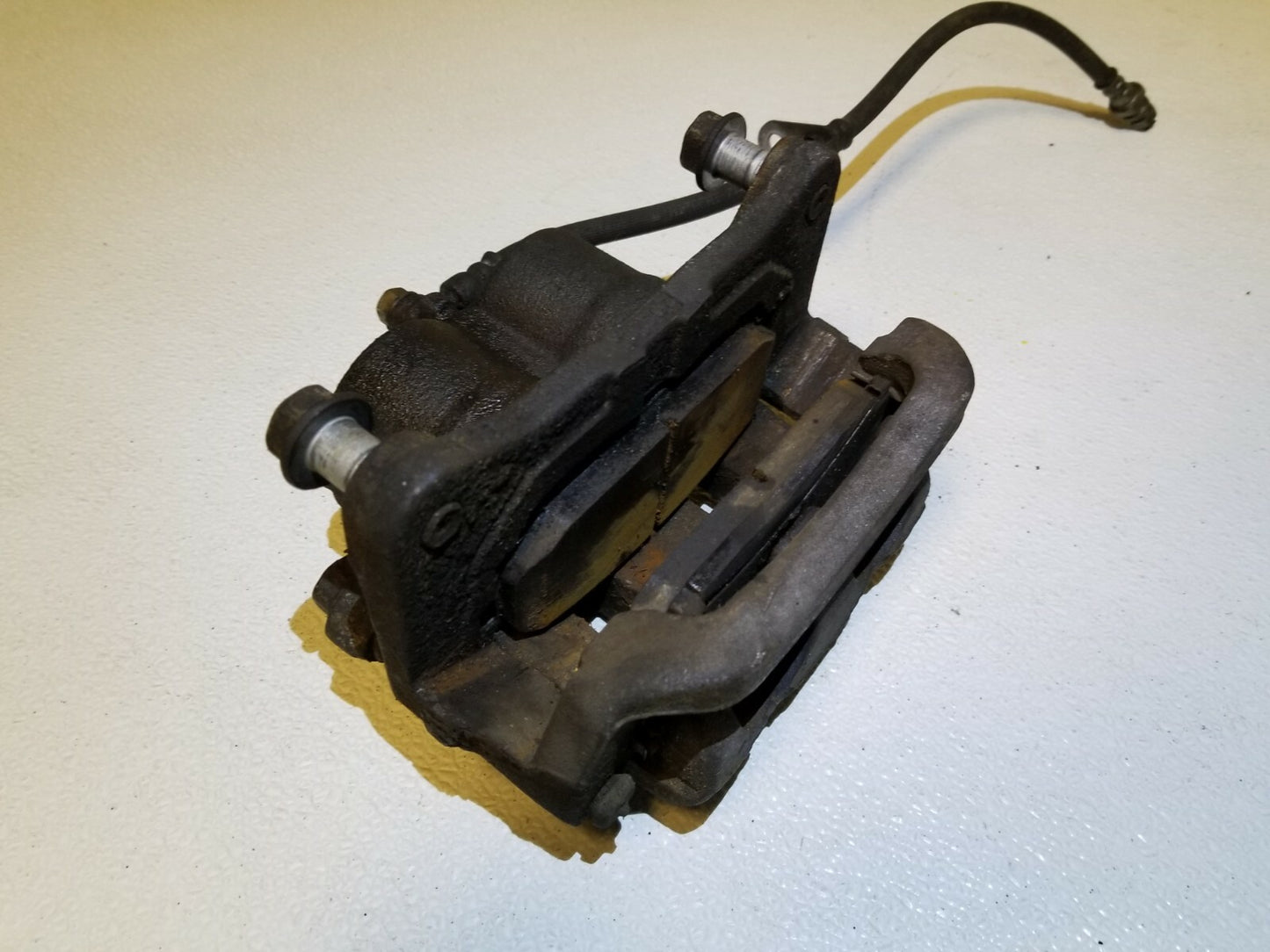 2011 Ford Edge Brake Caliper Front Passenger Side Right OEM