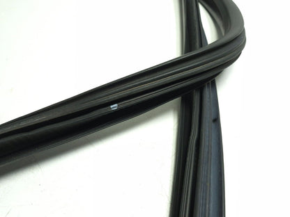 2013 Cadillac Escalade Esv Rear Door Weatherstrip Seal Passenger Side Pair OEM