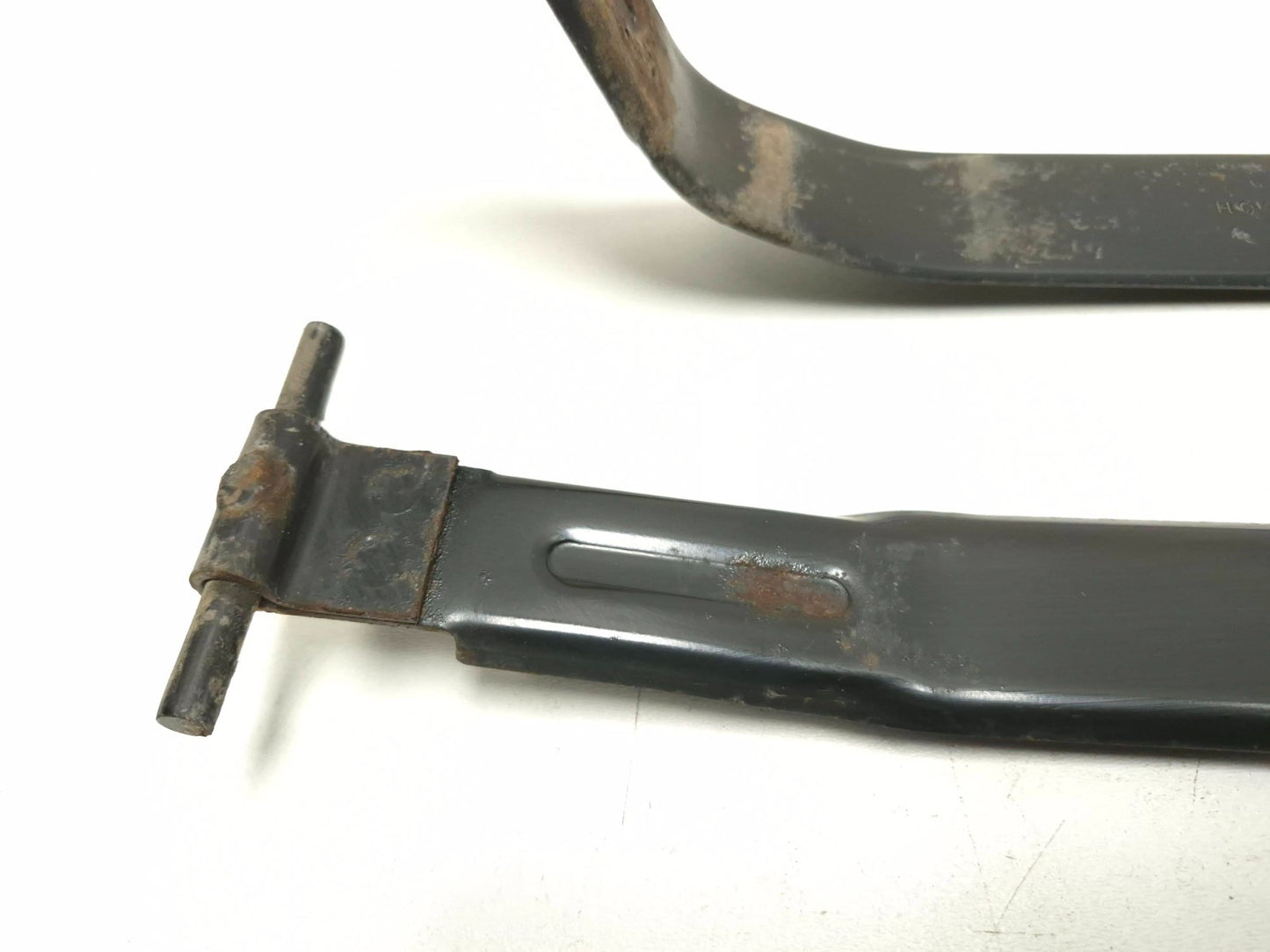 2012 Hyundai Sonata Fuel Tank Strap Bracket 2pcs OEM