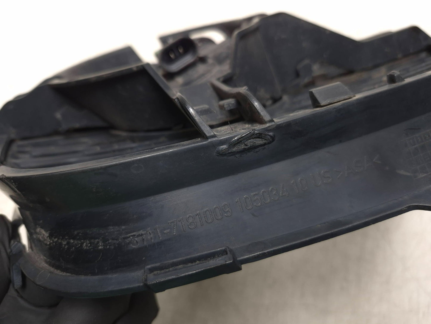 2008 BMW X6 E71 Fog Light Lamp & Grille Driver Side Left  OEM