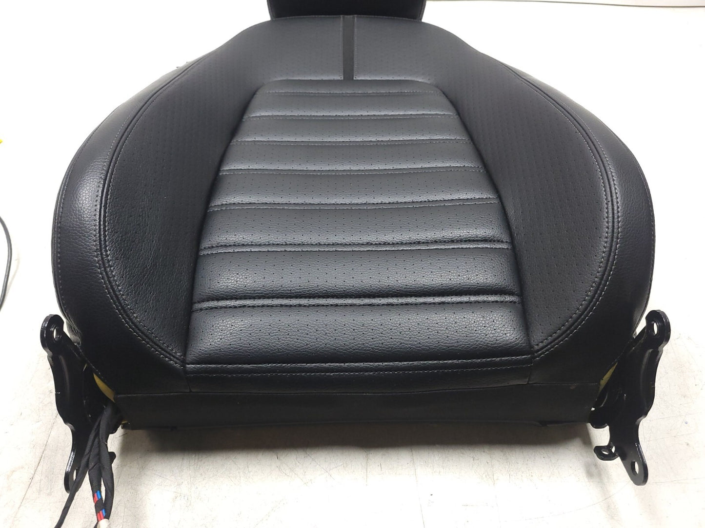 2012 Volkswagen Cc Front Passenger Right Seat Back Backrest Upper OEM