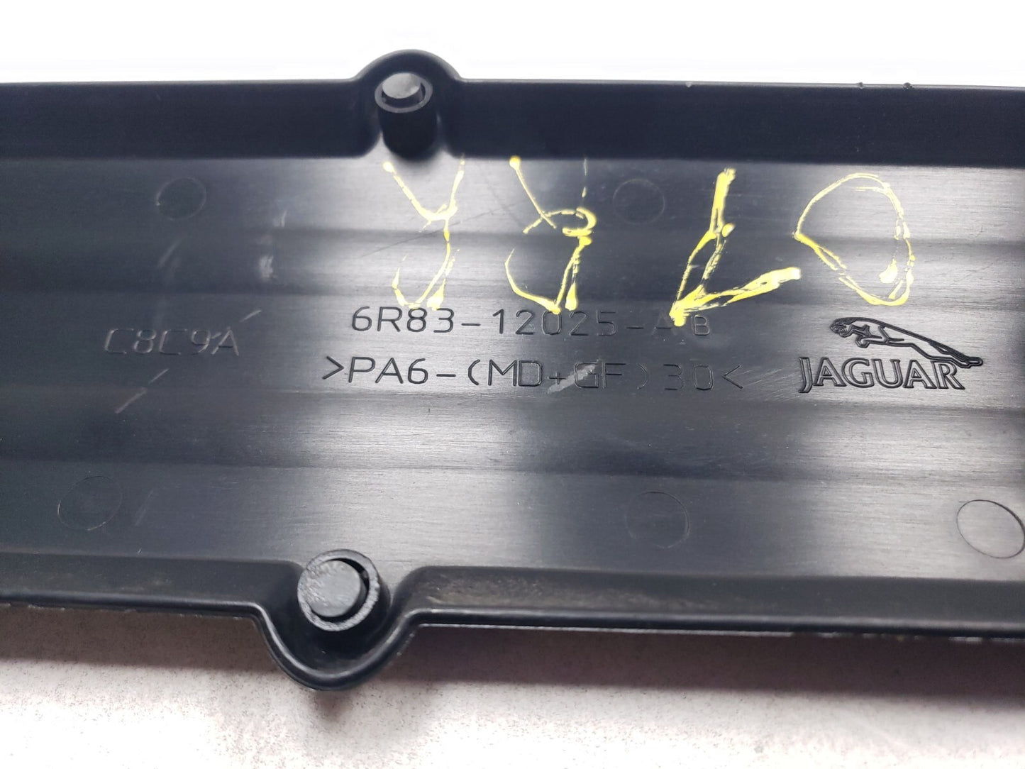 2007 Range Rover Engine Ignition Coil Cover OEM