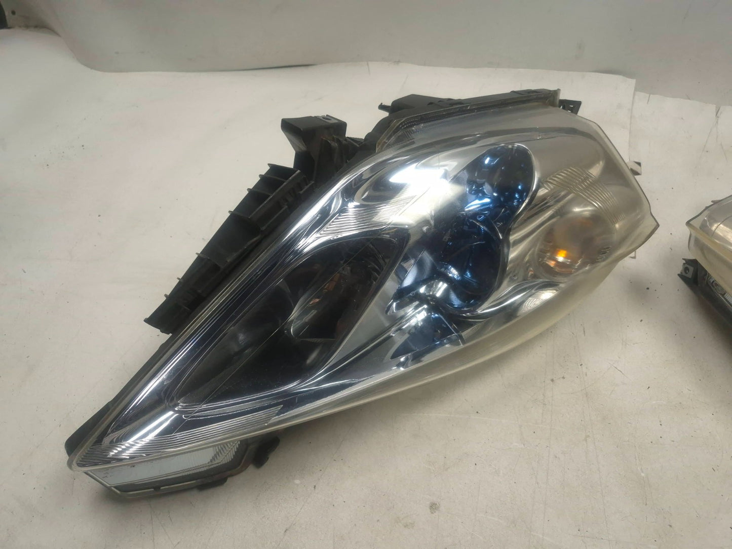 2012 Nissan Leaf Headlight Left & Right OEM