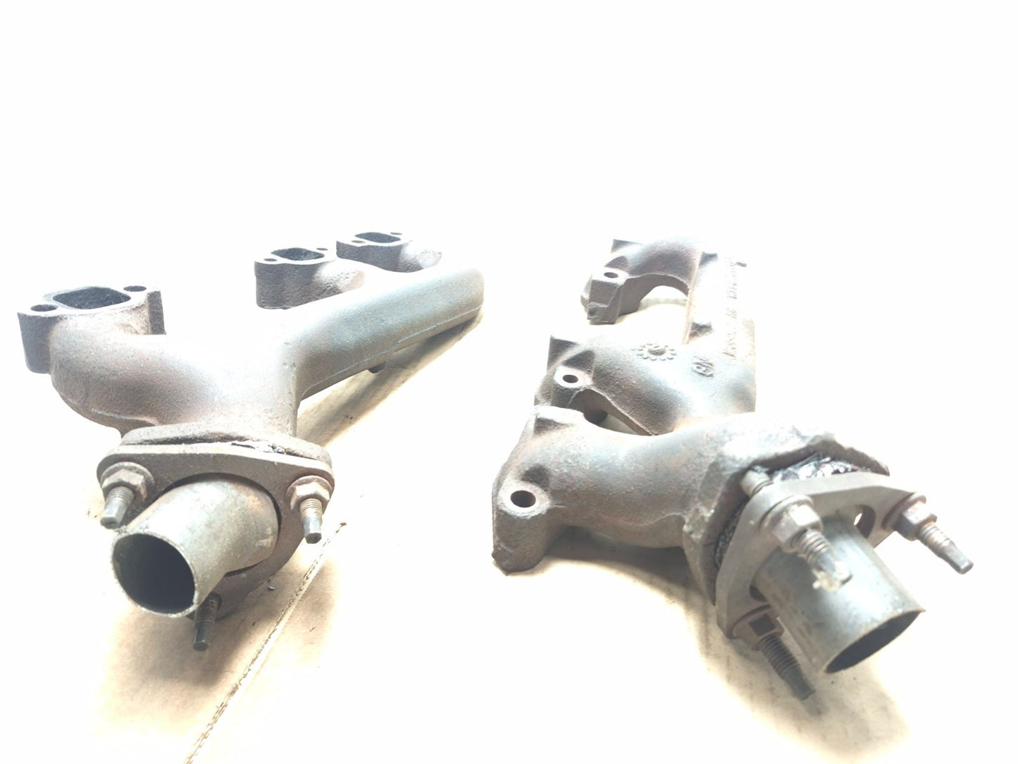 Yale Forklift V6 4.3l Exhaust Manifold Left & Right Pair OEM