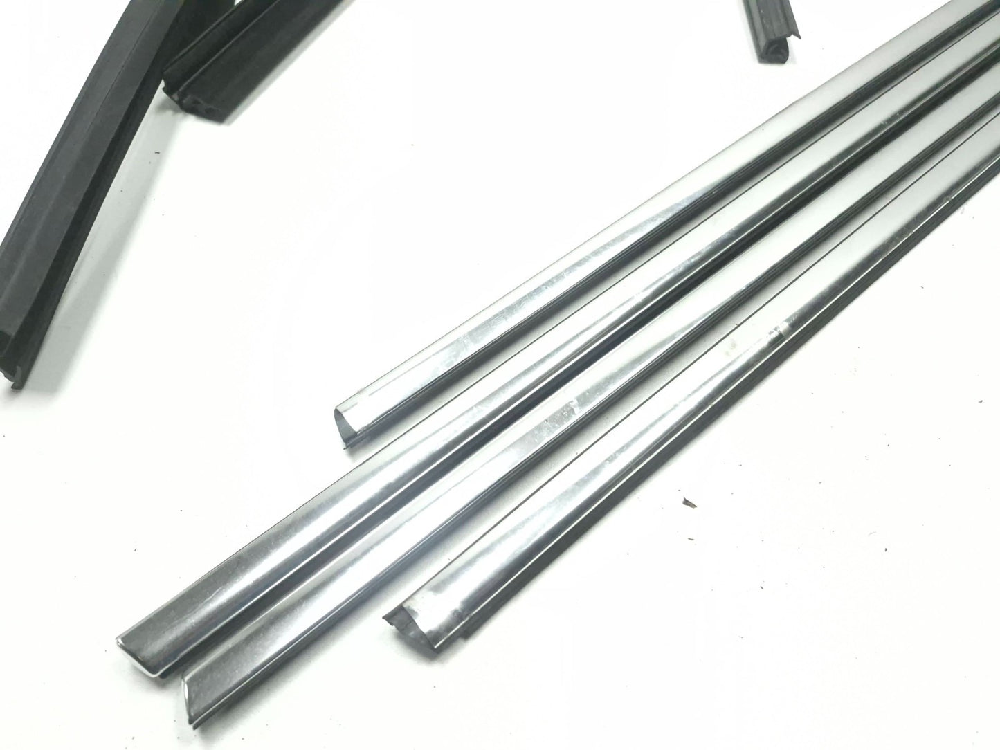 2013 Volvo S60 Door Window Belt Molding Front & Rear Set OEM