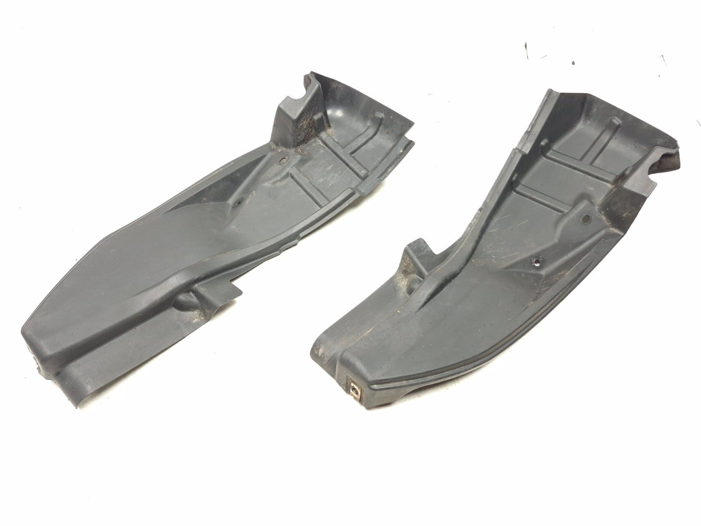 2012 Nissan Leaf Rear Bumper Closing Plate Splash Shield Left & Right Pair OEM