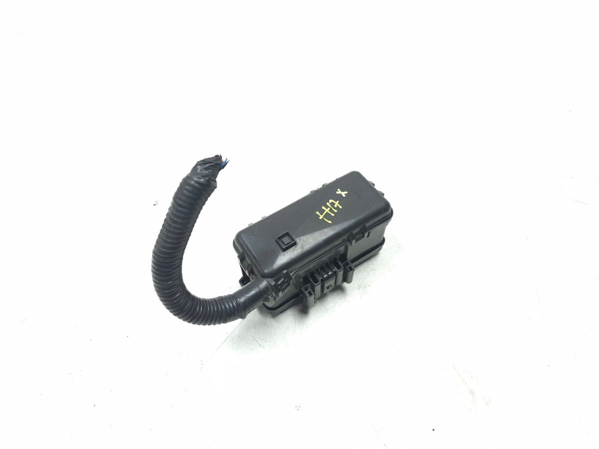 2017 Toyota Highlander 3.5l Under Hood Relay Box W/ Cover 82740-0e040 OEM