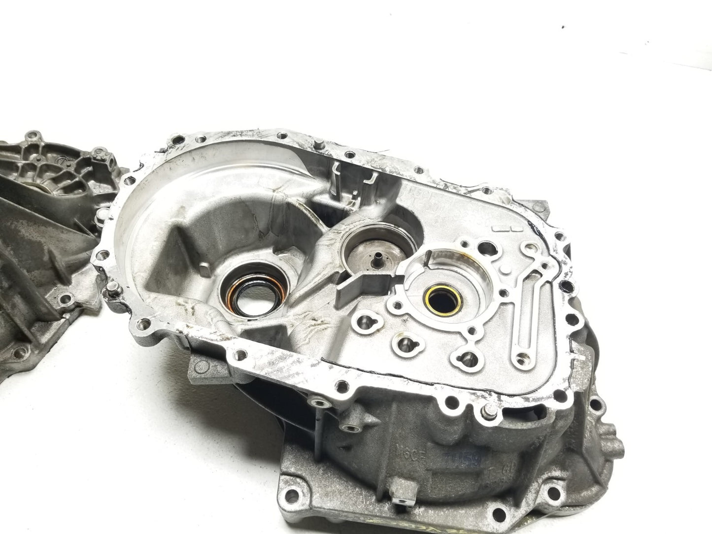 2016 Hyundai Veloster Manual Transmission Case **m6cf3-1** OEM