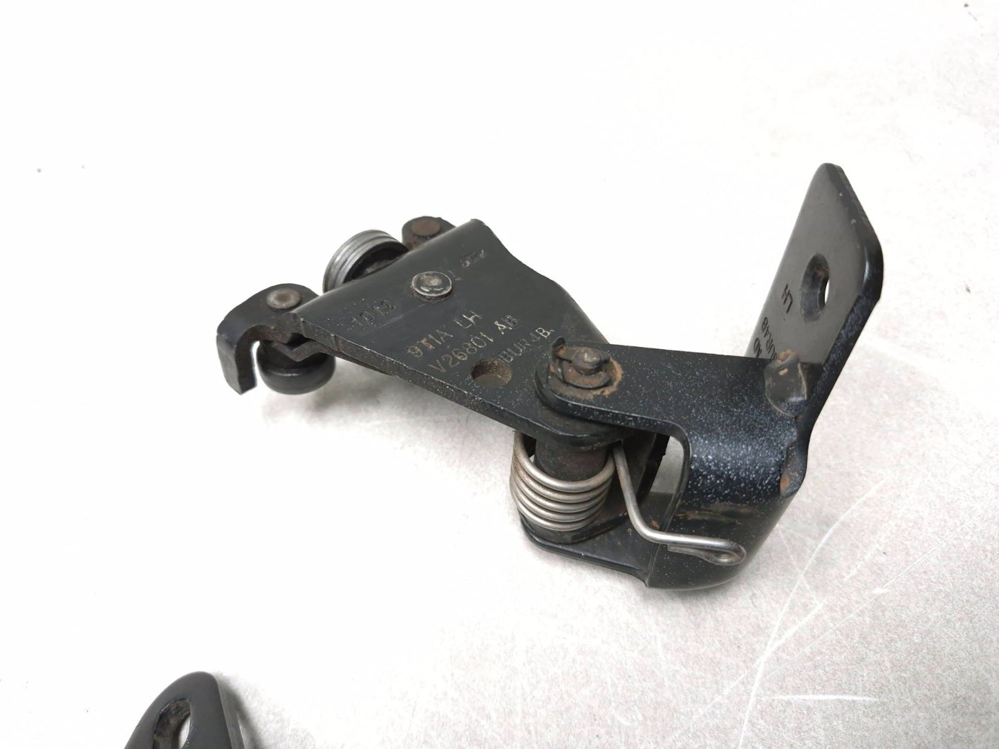 2013 Ford Transit Connect Rear Sliding Door Hinge Roller Driver Side Lh OEM