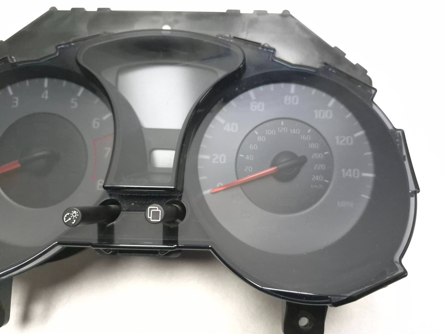 2011 Nissan Juke Speedometer Instrument Panel OEM