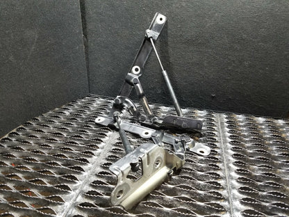 2005 Chrysler Sebring Trunk Hinge 2pcs OEM