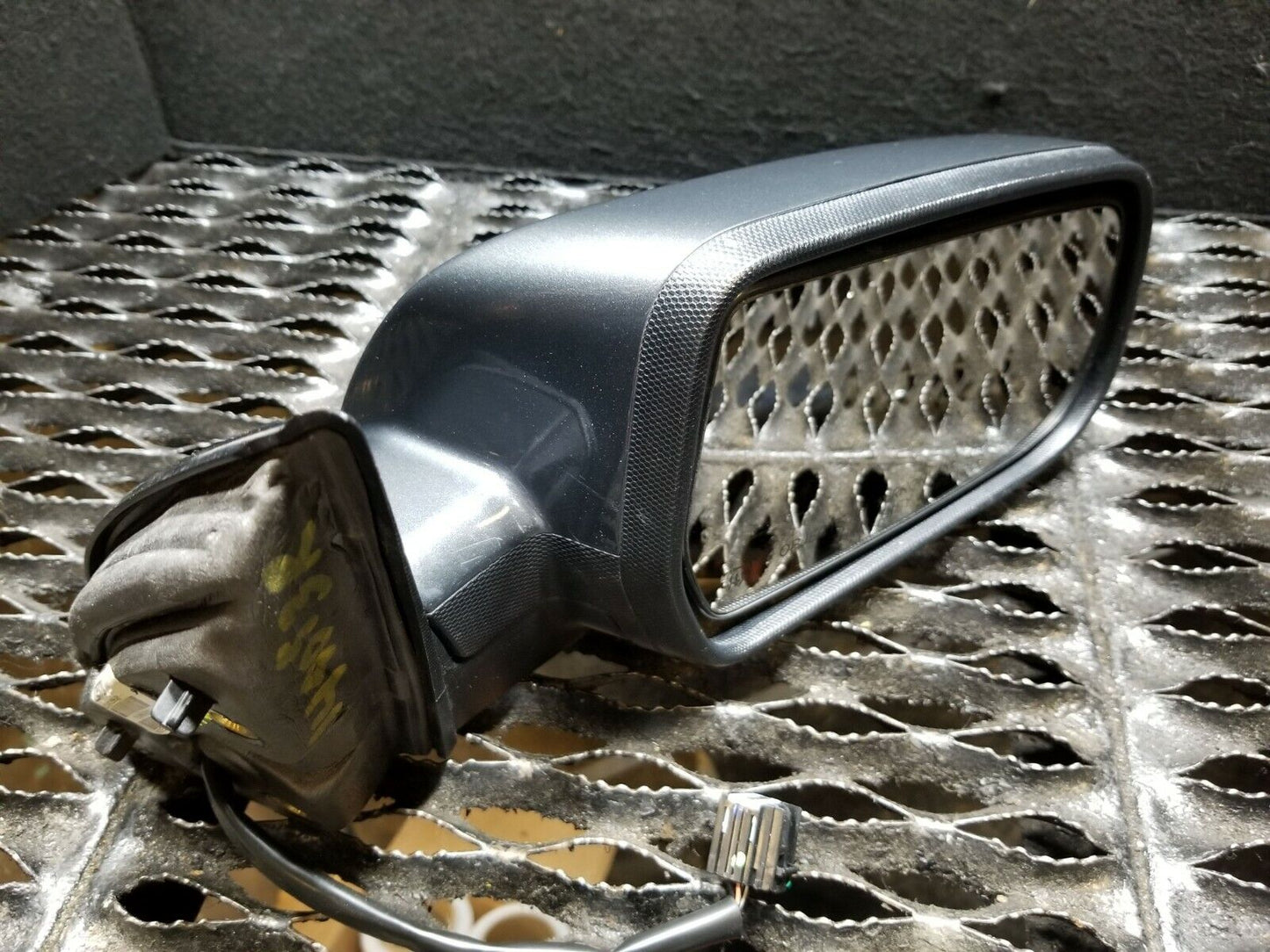 10 2010 Chevrolet Equinox Passenger Right Door Side View Mirror OEM #116
