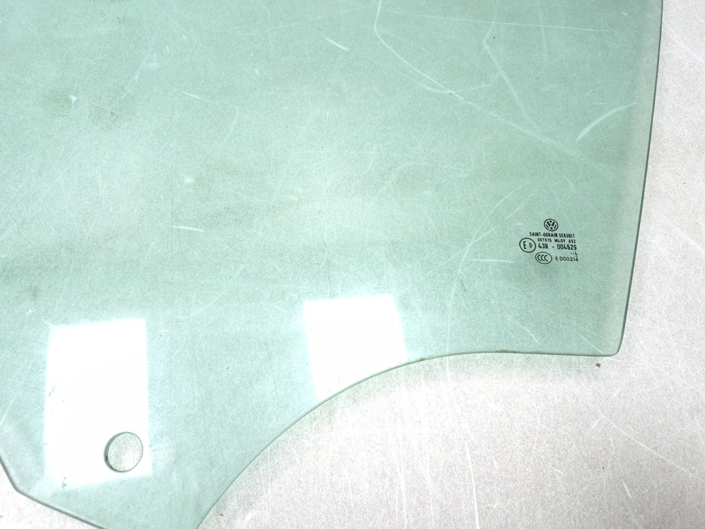 2015 Volkswagen Golf Front Door Window Glass Driver Side Left OEM