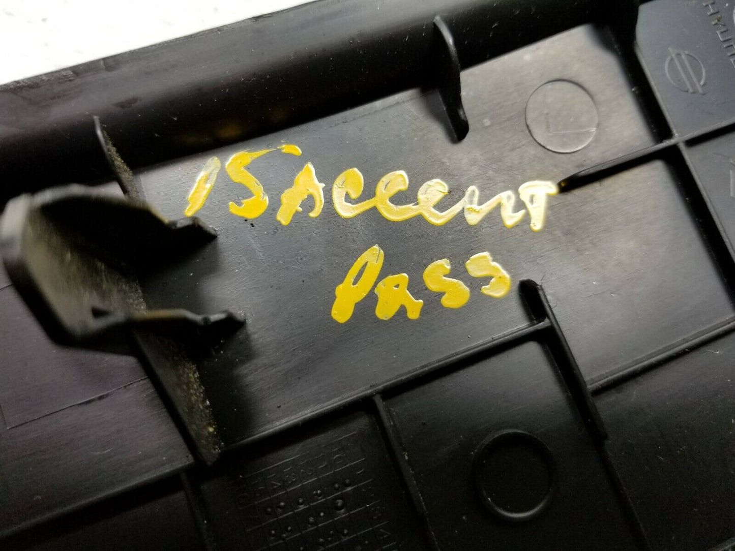 15 16 17 Hyundai Accent Dash End Cap Cover Right Passenger Side OEM