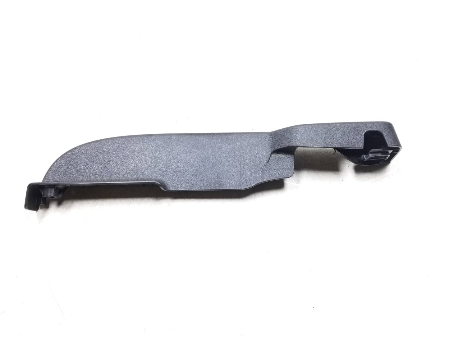 2017 Cadillac Xt5 Front Seat Side Trim Cover Front Passenger Side Right OEM