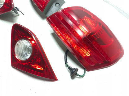 2010 Nissan Rogue Rear Tail Light Left & Right 4 Pcs OEM