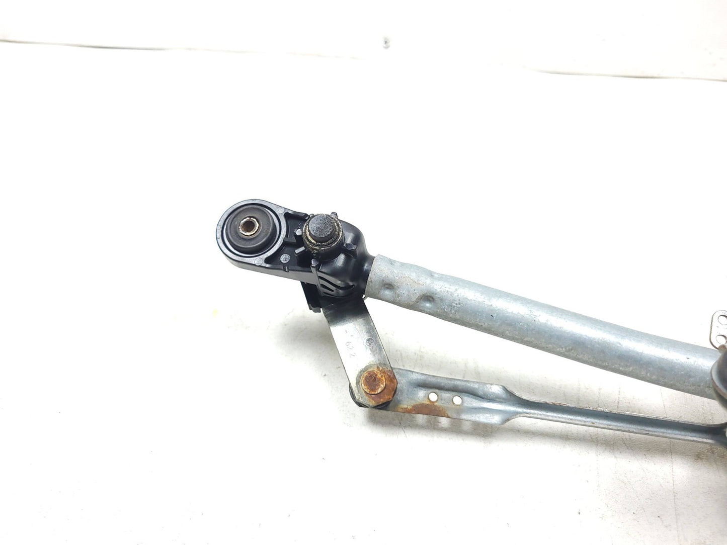 2018 Alfa Romeo Stelvio Windshield Wiper Motor W/ Linkage OEM