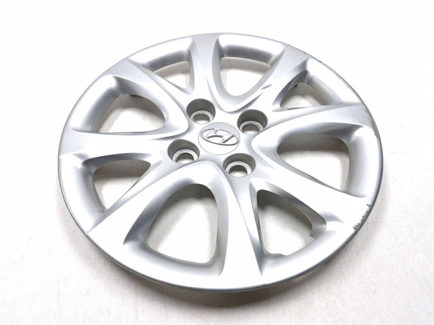 2014 Hyundai Accent Wheel Cover Hub Cap Assembly 3pcs OEM