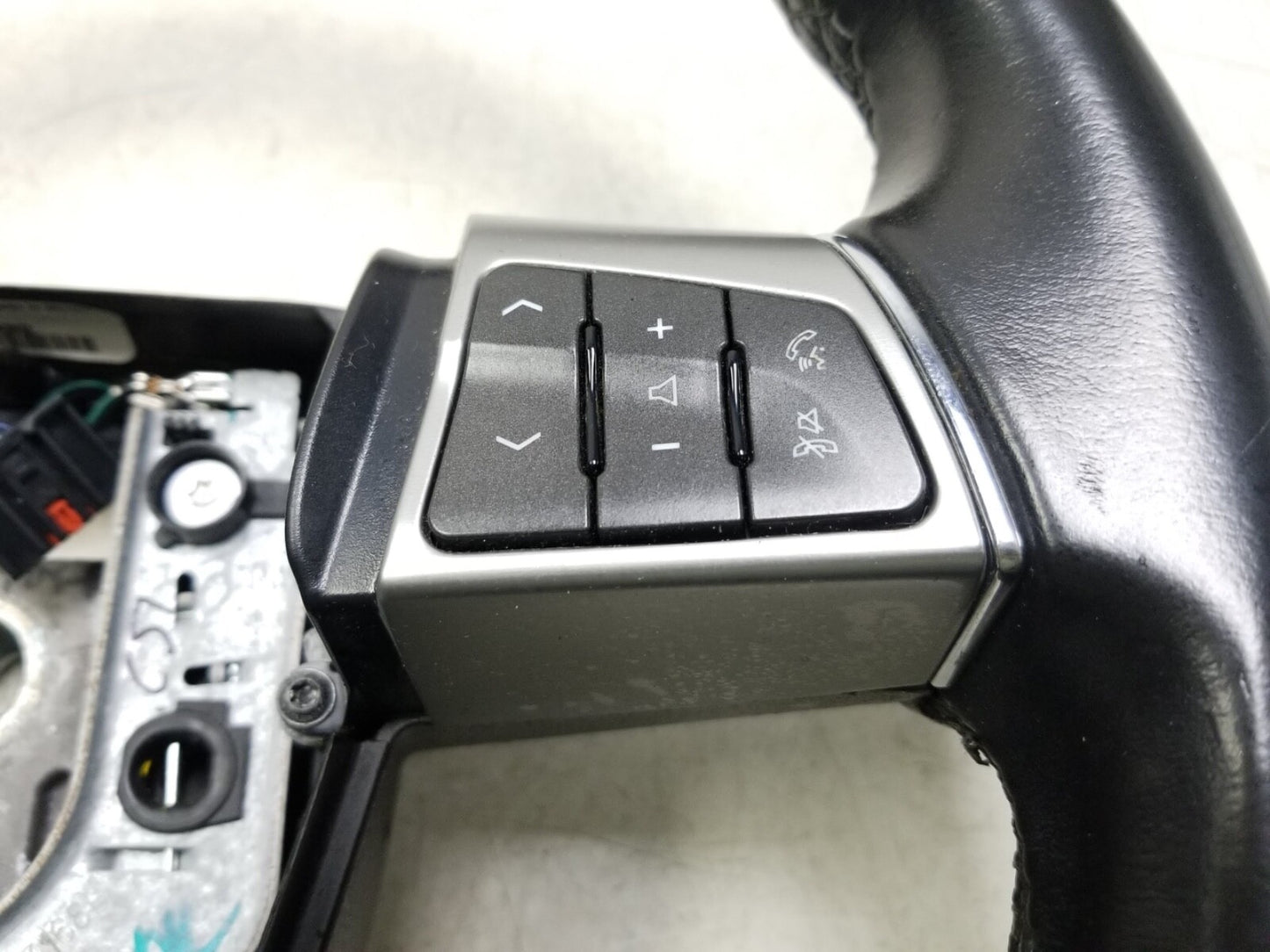 2011 Cadillac SRX Driver Steering Wheel OEM
