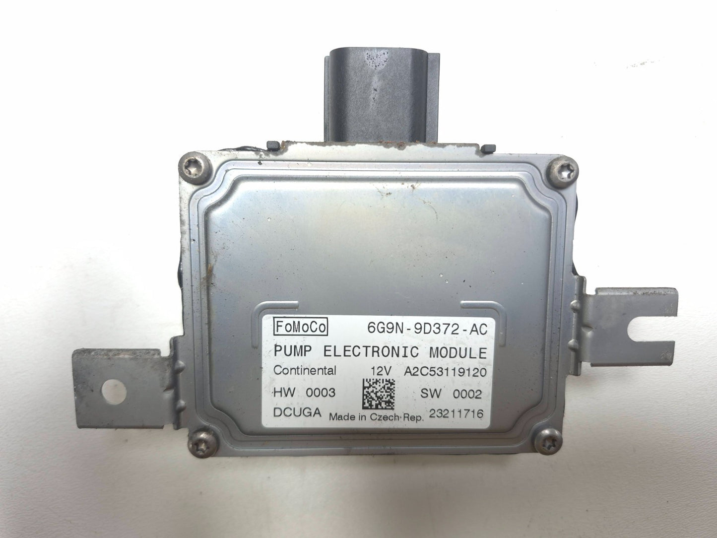 2013 Volvo S60 Fuel Pump Control Module OEM