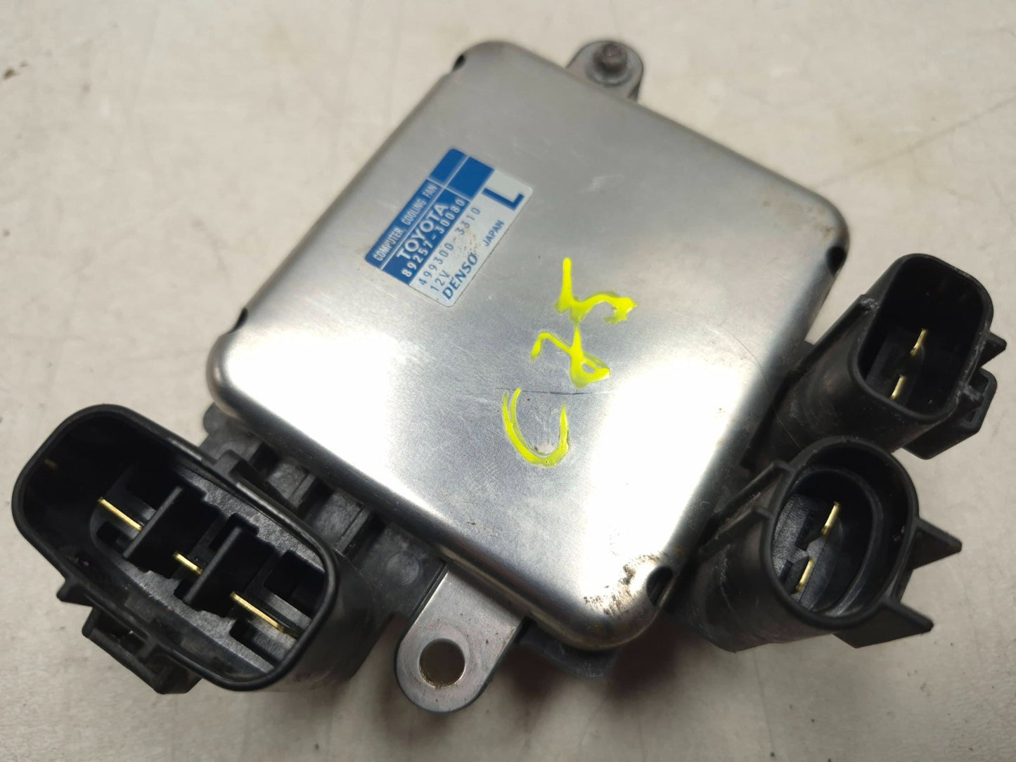 2010 Lexus Hs250h  Engine Cooling Fan Controller Module OEM