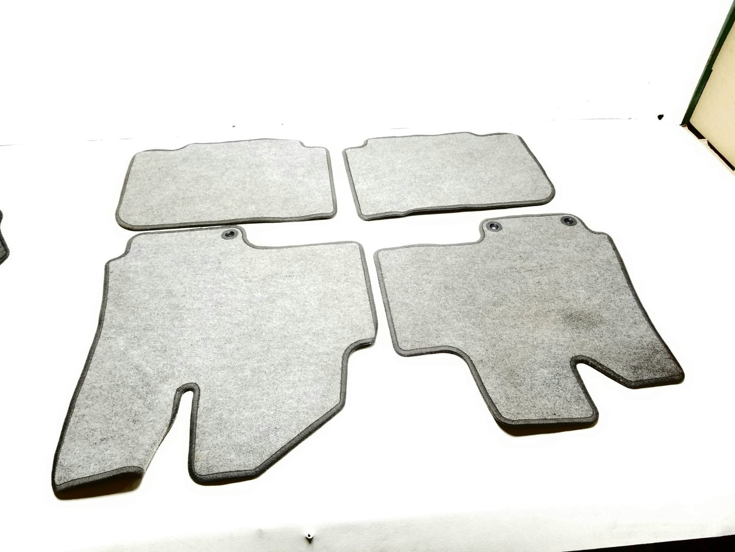 2011 - 2016 Cadillac SRX Floor Mat Carpet Front & Rear OEM