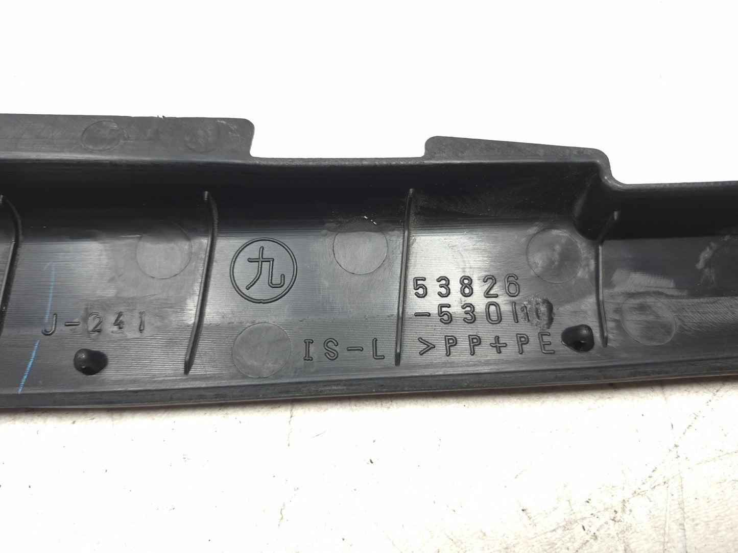 2009 Lexus IS250 Front Fender Upper Trim Sill Seal Left & Right  OEM