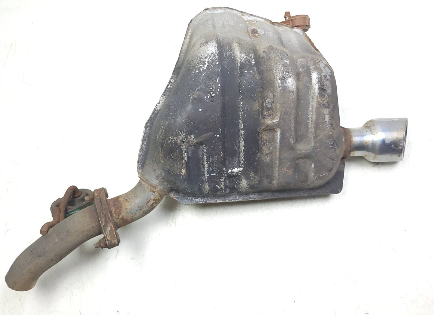 2016 Dodge Durango Muffler Exhaust Driver Side Left 3.6l OEM